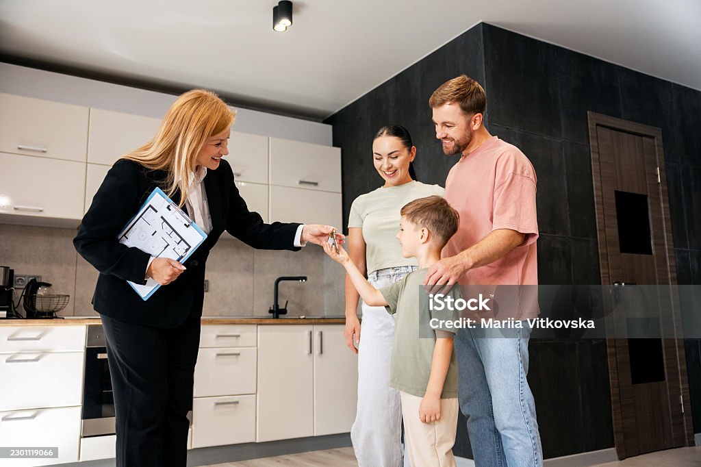 Residential Real Estate: Για εσάς και την οικογένειά σας